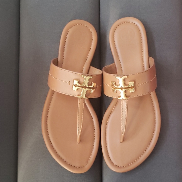 tory burch everly flat thong sandal